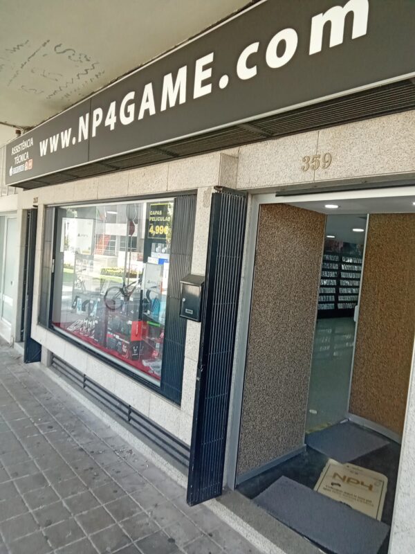 NP4 Game & Smartphone